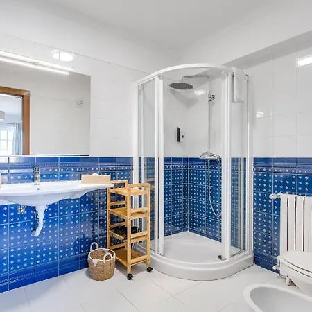 Grande Com Piscina Privada | וילה