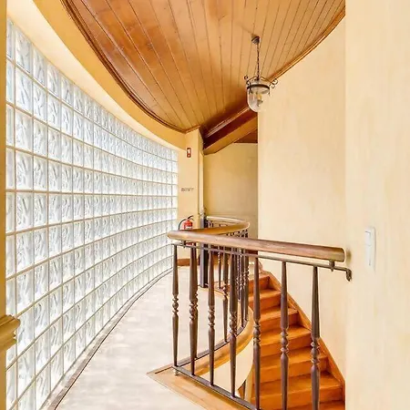 Grande Com Piscina Privada | * Ericeira