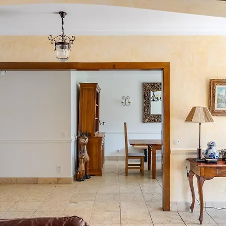 Grande Com Piscina Privada | * אריסרייה